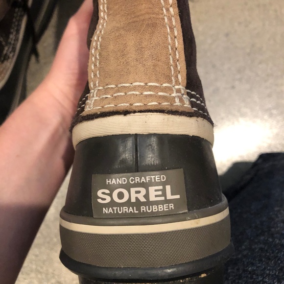 Sorel Water Proof Boots - Picture 2 of 3